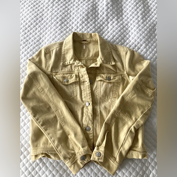 Free People Rumors Light Yellow Washed Denim Jacket M